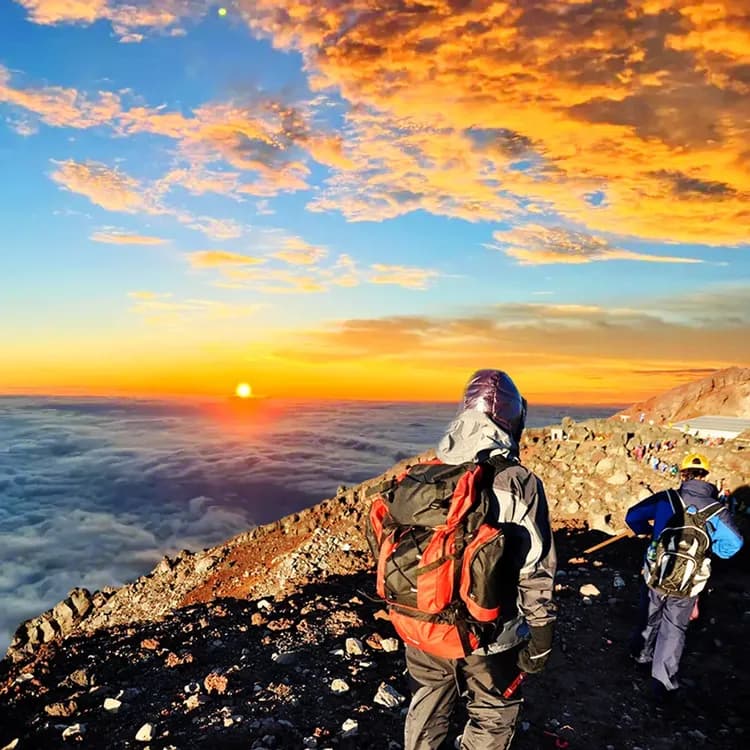 富士山登頂之旅｜保證成團！吉田口經典路線・山屋過夜・新宿來回-16
