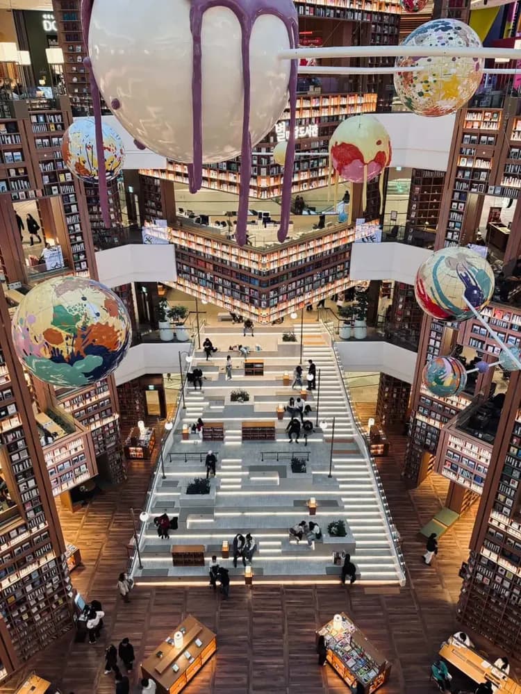 Starfield星空圖書館