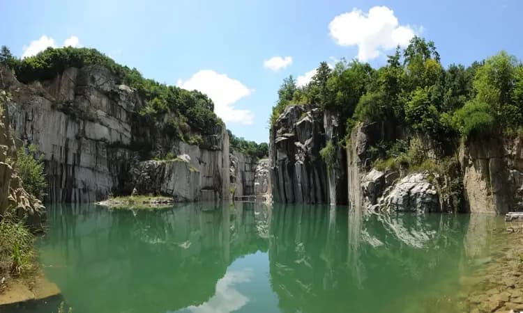 小法國村