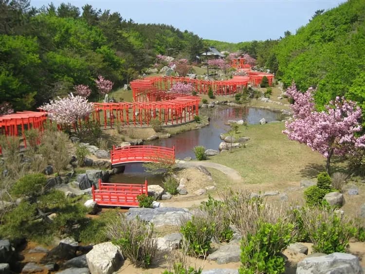 保住東北百選溫泉~橘屋|不進免稅店.全程含餐.暑假秋田神鬼太鼓秀.日本國寶~羽黑山.元滝伏流水.奧入瀨溪流散策.十和田遊船.石燒海鮮鍋五日(仙青)-5