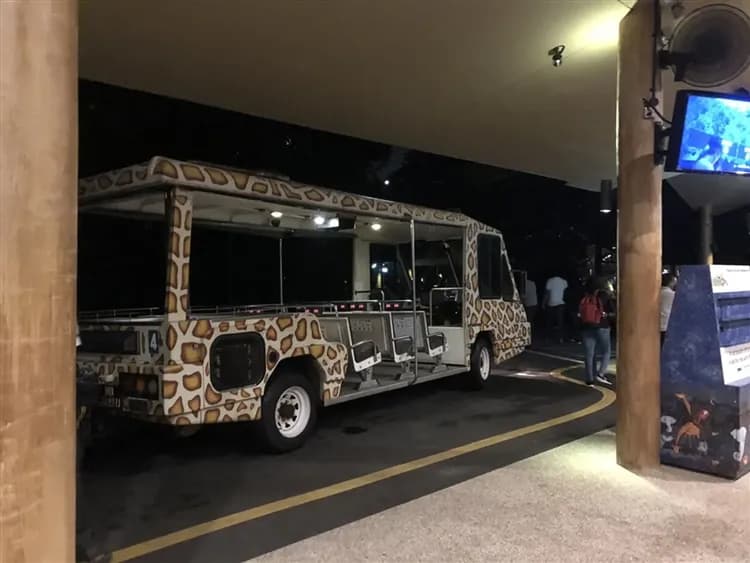 親子｜小孩不佔折6千｜新馬旅遊｜夜間動物園.環球影城.樂高樂園.夜訪螢火蟲.無購物五日-5