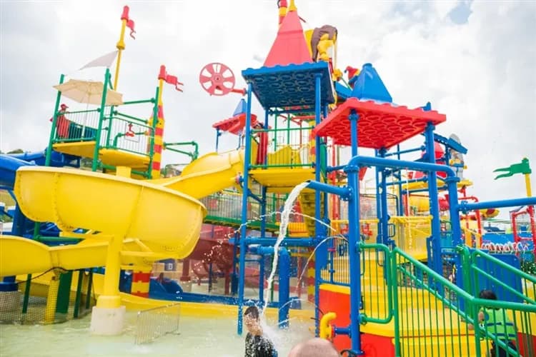 親子｜小孩不佔折6千｜新馬旅遊｜夜間動物園.環球影城.樂高樂園.夜訪螢火蟲.無購物五日-6