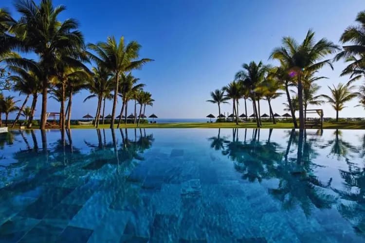 Wyndham Hoi An Royal Beachfront Resort &amp; Villas