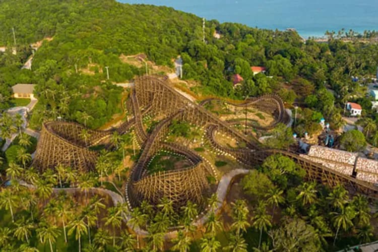 跨海全景纜車、Sun World遊樂區