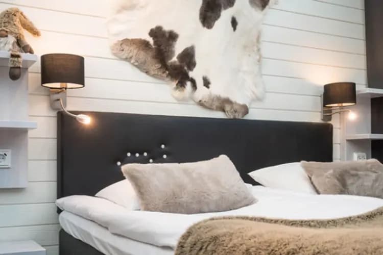 Santas-Igloo 玻璃屋-羅瓦涅米極光玻璃屋(乙晚)