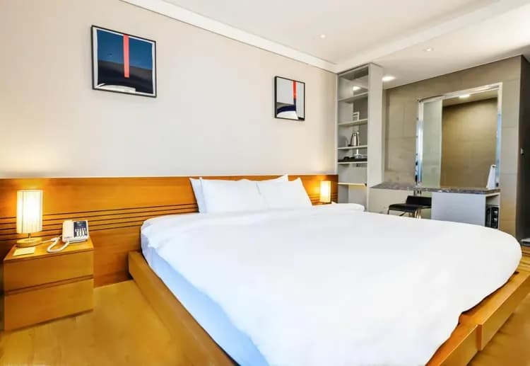 清州：J One Hotel