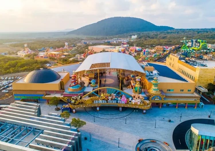 暑假折2千｜濟州好好玩｜五星神話藍鼎.可愛羊駝餵食.經典KITTY樂園.韓系手做DIY.浪漫英式小火車(一站購物彩妝)5日