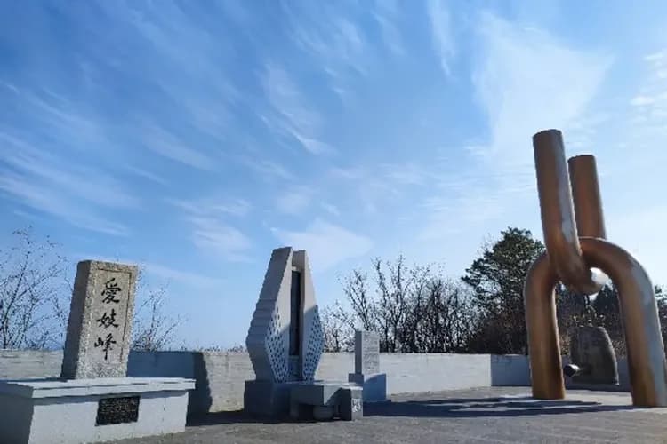 眺望神秘北韓：愛妓峰公園+星巴克咖啡