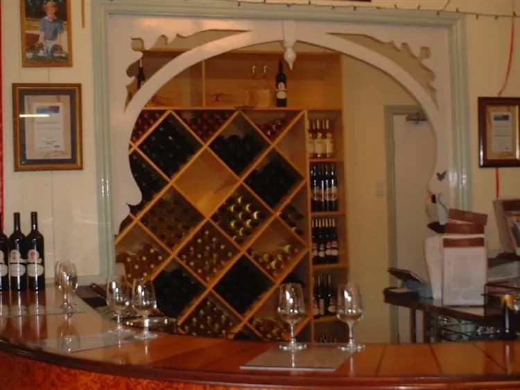 澳洲旅遊｜《小孩不佔床扣一萬》雪梨經典必遊·與無尾熊下午茶之約、親牽羊駝、親子趣金雪8日-8