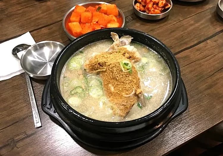 土俗村蔘雞湯