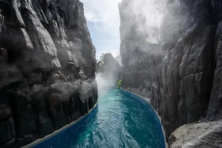 太空水上樂園