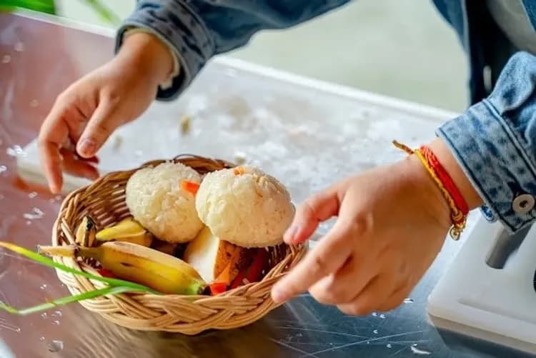 暹羅古城(小象飯糰餵食+泰式木瓜沙拉DIY)