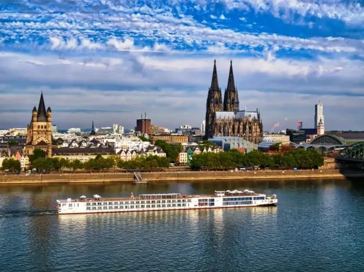 【世紀之星河輪、套房豪經艙、早鳥享優惠】尊享萊茵義瑞、荷德法酒鄉藝境、五星阿爾卑斯、六大世界遺產13日-6