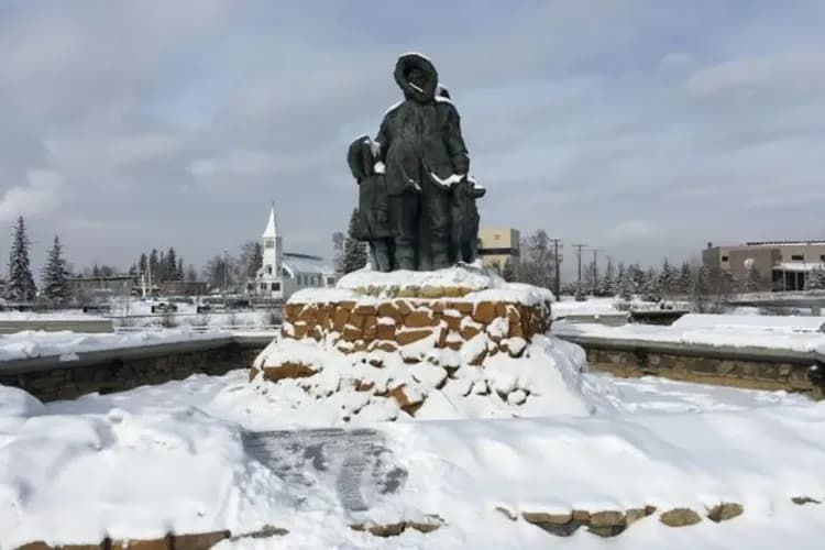 阿拉斯加極光～玻璃極光屋乙晚、三晚追逐極光、聖誕老人之家、珍娜溫泉泡湯八日-5