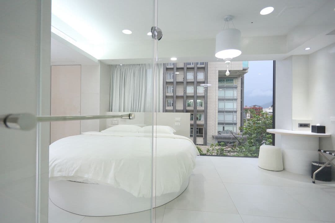 花蓮縣-汎特希公寓 | 市區x時尚簡約 | 全景落地採光