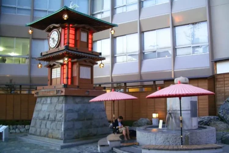 楓情松山四國～來島觀潮船、大步危遊覽船、名園名景漫遊、賞味溫泉美饌五日-6