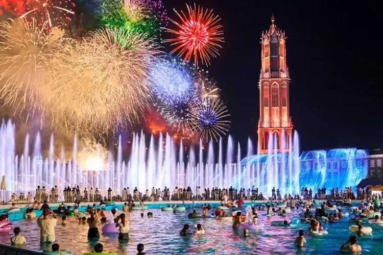 豪斯登堡(夏季限定水上樂園+夏日水舞煙火秀)