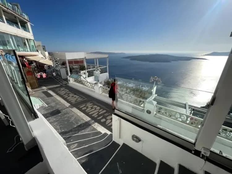 聖托里尼夕陽景觀餐廳-豐富餐食安排