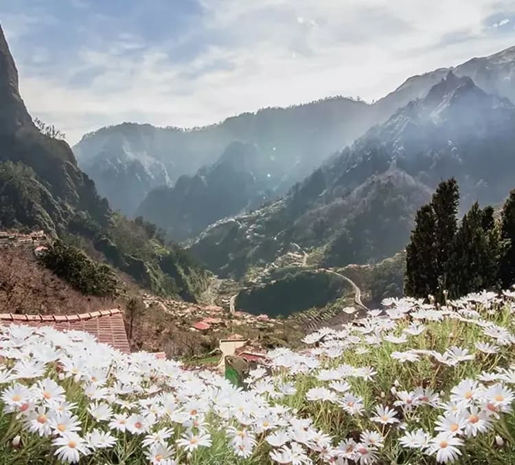 CELEBRITY XCEL  ～ 西班牙、葡萄牙和摩洛哥11晚-1