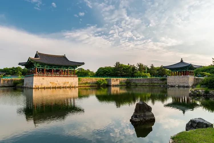 東宮與月池