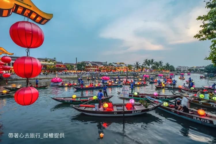 會安古鎮(水燈祈福)