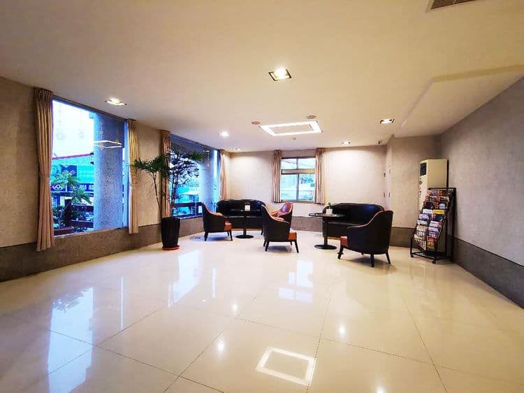 旅館休憩座位區域-沙發座位區 寬敞舒適的休憩座椅,讓您歇腳的好地方!