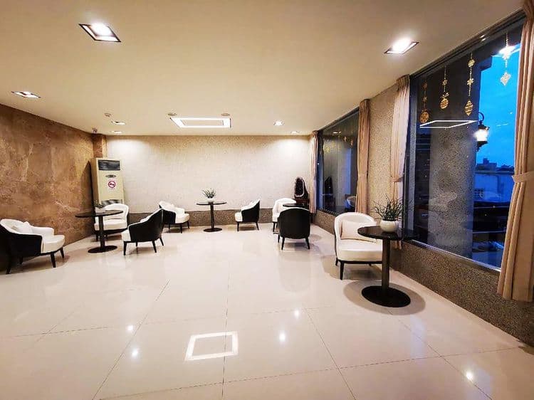 旅館休憩座位區域-咖啡座位區 舒適的休憩座椅,讓您放鬆聊天喝杯水的舒適空間~