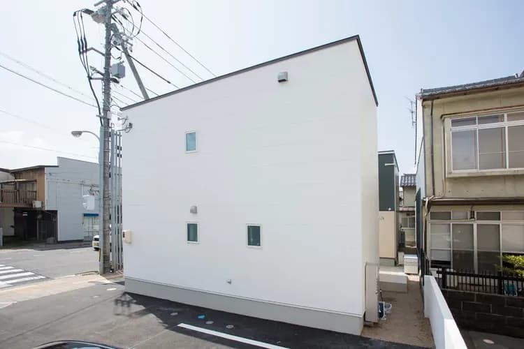 白い建物です