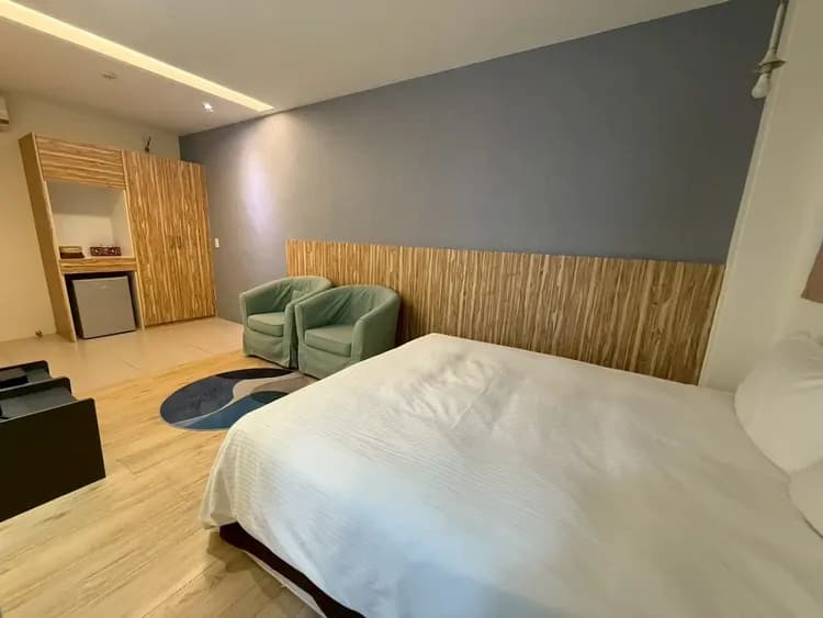 Yilan Xin Qun B&B-15