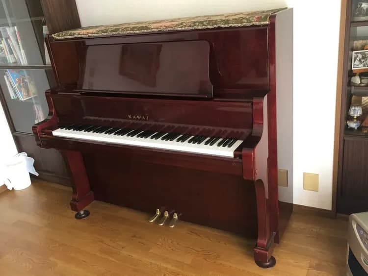 リビングのピアノ