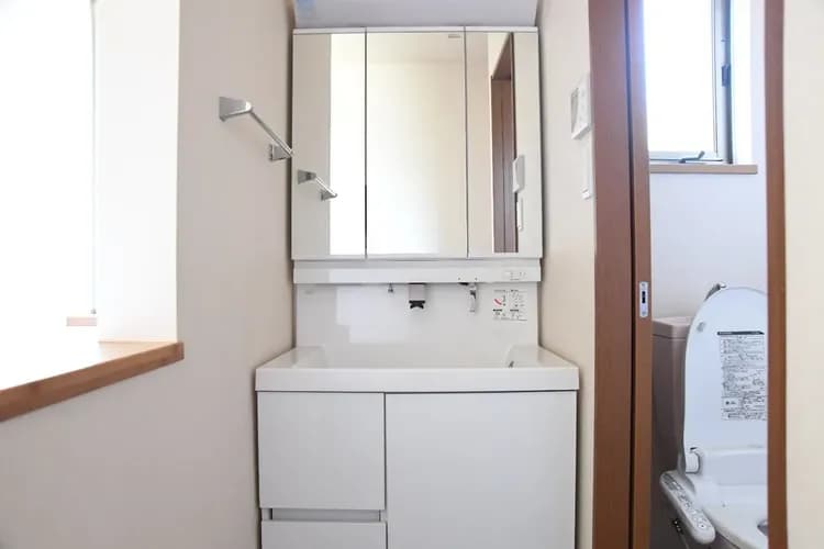 清潔感溢れる洗面所