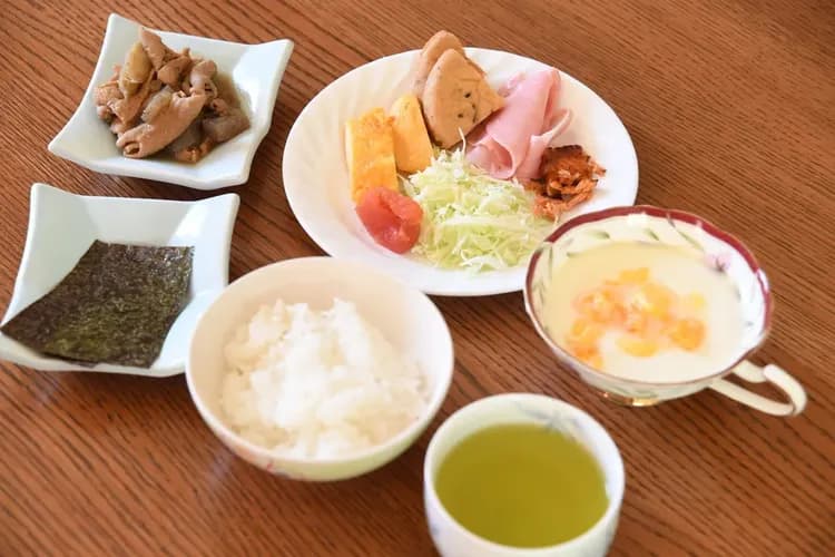 ボリューム感満点！！朝食680円