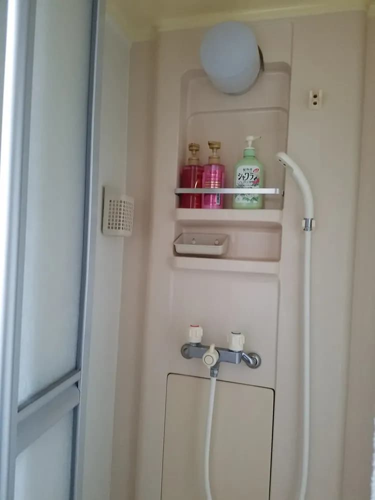 シャワー室
