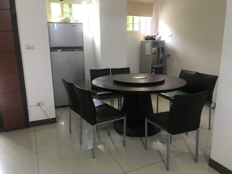 Golden Gate W Series Homestay-6