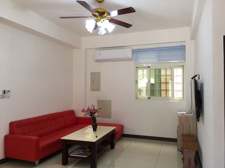 Golden Gate W Series Homestay-2