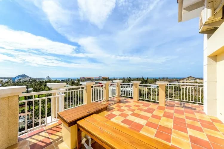 Island on the Sea-13