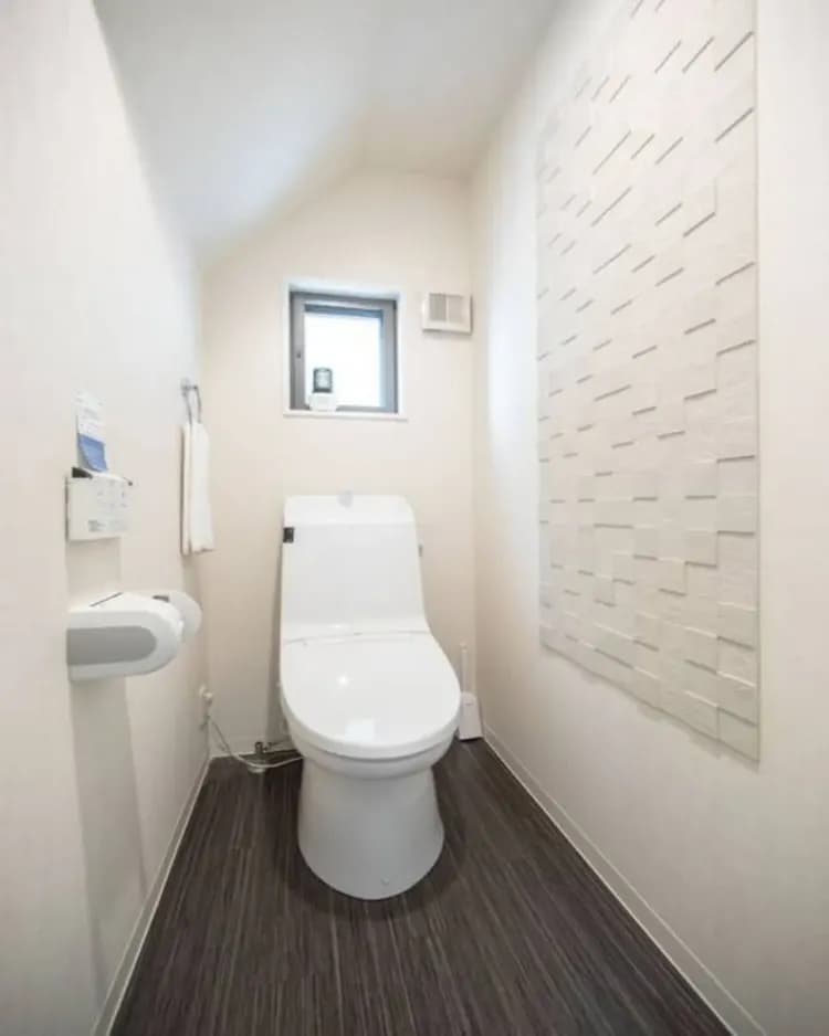 温水シャワー付きトイレ