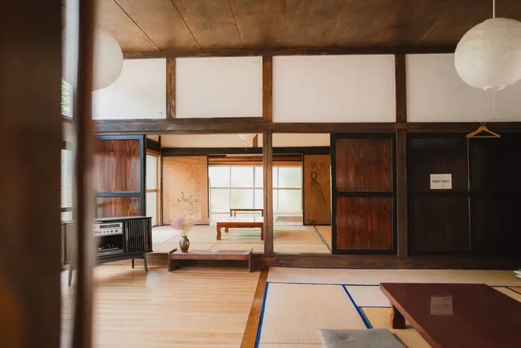 一棟貸切なので、奥座敷まで利用可能