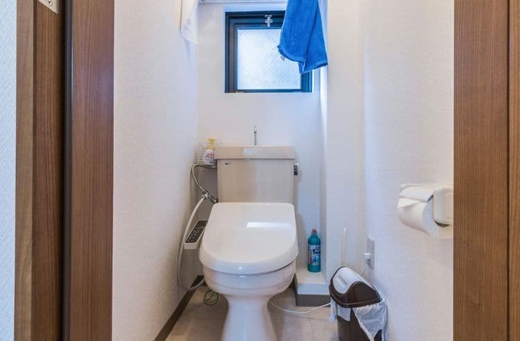 뉴 하우스, 신사이바시까지 1분-15