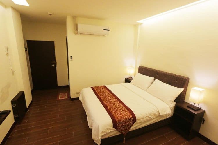 Flower Bed&Breakfast is now Ikegami-5