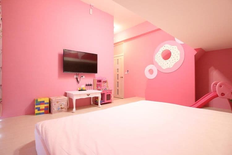 2樓甜甜圈3人房