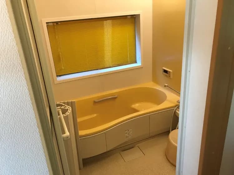 少し広めのバスルーム