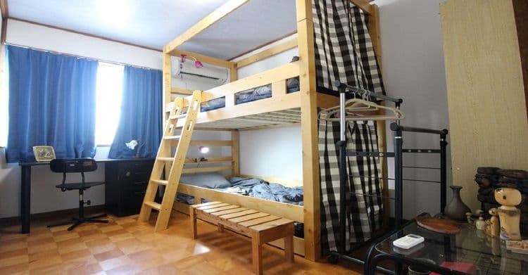 女性専用洋室ドミトリーroom