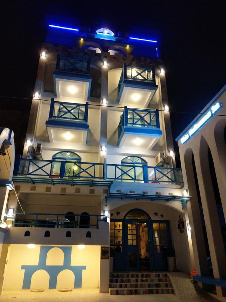 White Mediterranean Hostel-14