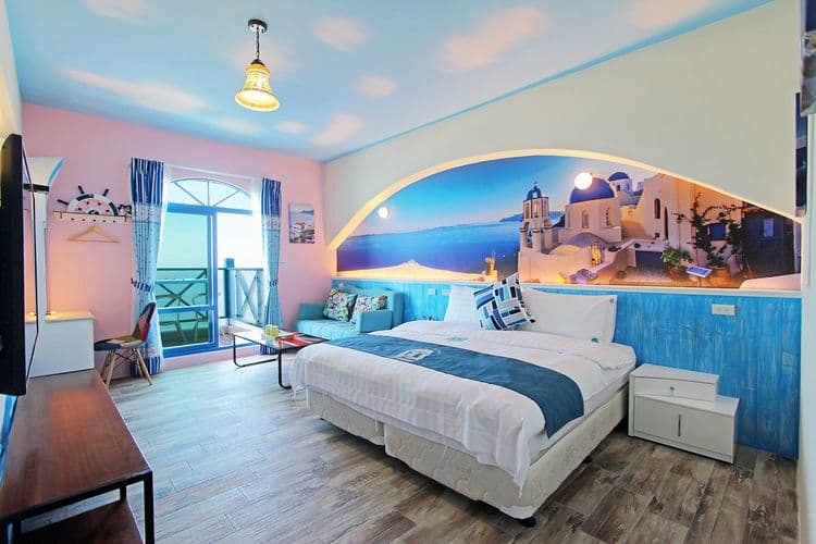 White Mediterranean Hostel-1