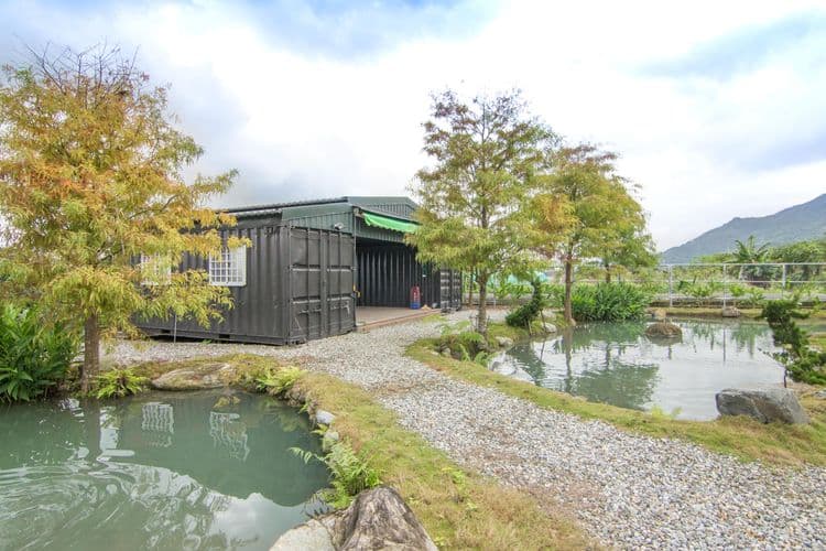 花蓮藍天普悠瑪民宿 | 景觀綠地x生態水池 | 親子友善｜原住民風味早餐-15