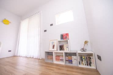 Room with balcony+private bathroom in Kaohsiung(near weiwuying/tarakopark/pier2/night market)-3