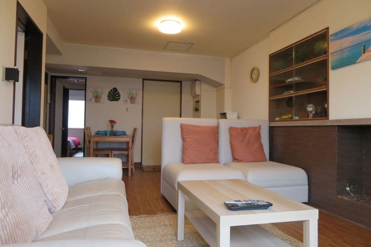 Western Style Apartment in Kobe with Sea View-8