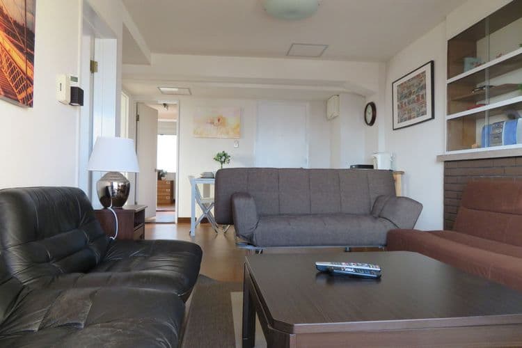 Western Style Apartment in Kobe with Sea View-14