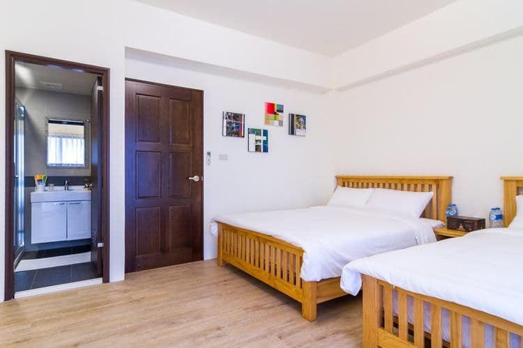 Wendy's Home City Hall A-12